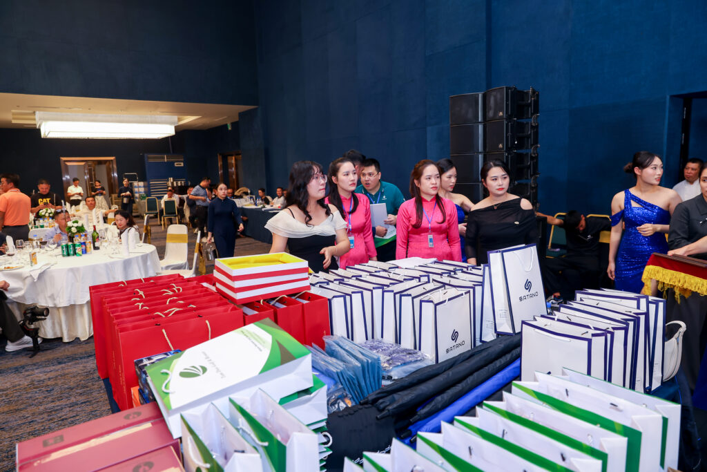 qua-tang-lucky-draw-satano-golf